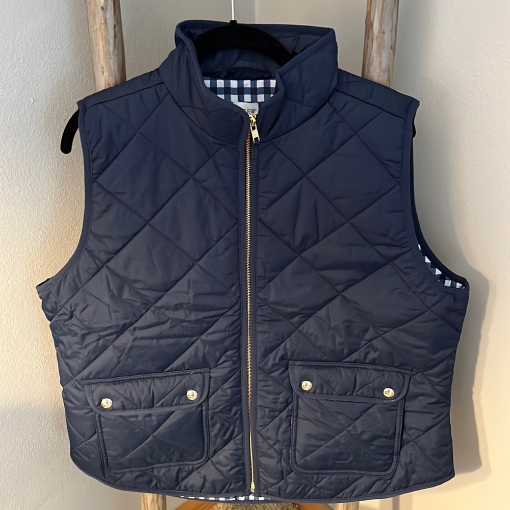 NWT J.Crew quilted navy vest, size XL